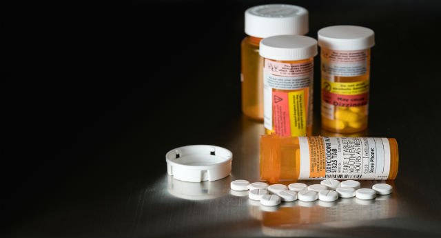 What is the difference between Oxycontin and oxycodone?