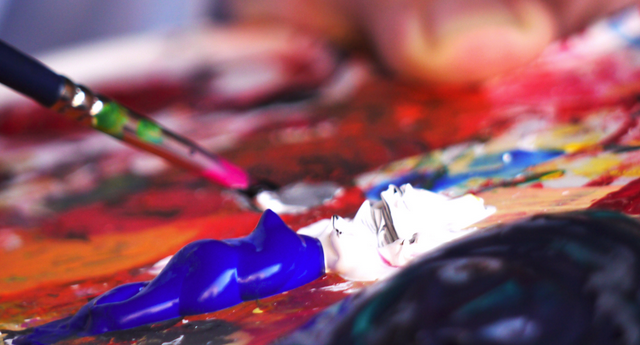 Art therapy in addiction rehab and recovery settings: INTERVIEW with Royal Life Centers